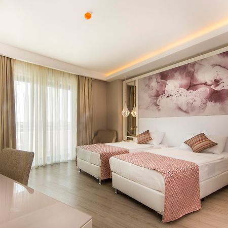 Diamond Premium Hotel & Spa - Ultra All-Inclusive Side Exterior foto
